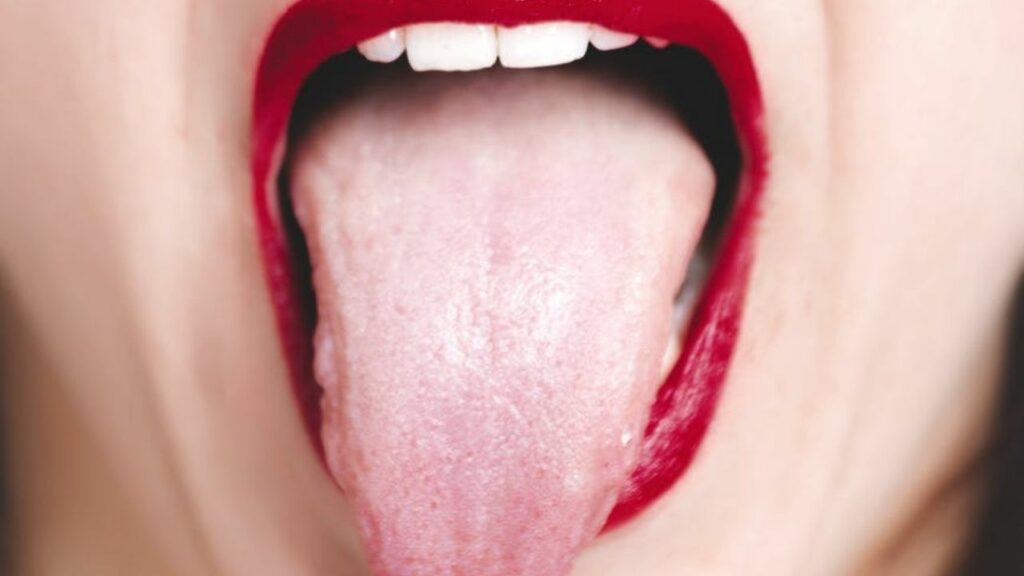 bocca rossa con alito cattivo