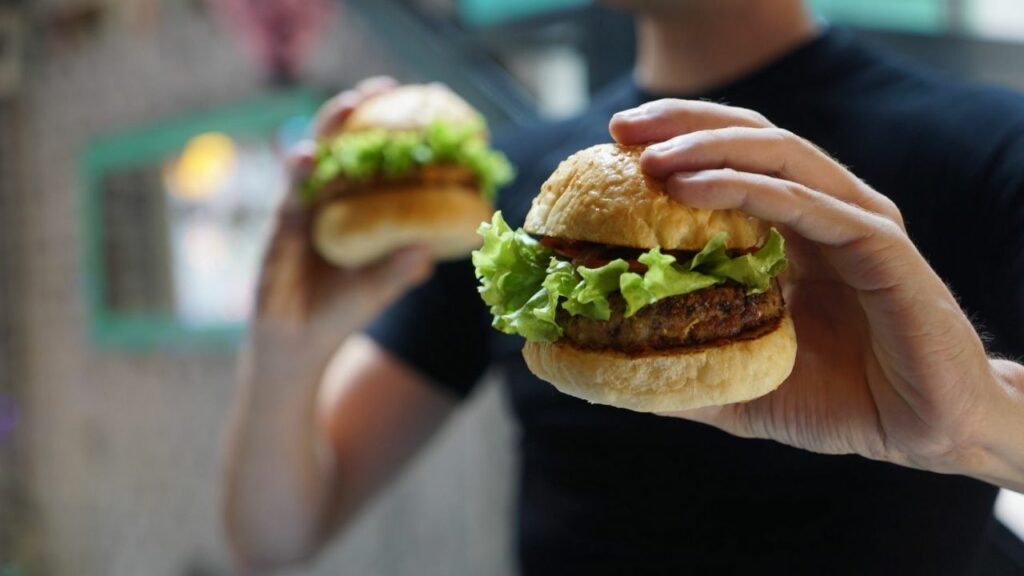 la fame non si combatte con il panino