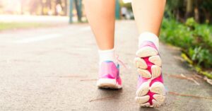 Perdere peso: quanto bisogna camminare al giorno?