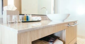 Profumatore per ambienti fai-da-te: elimina i cattivi odori dal bagno