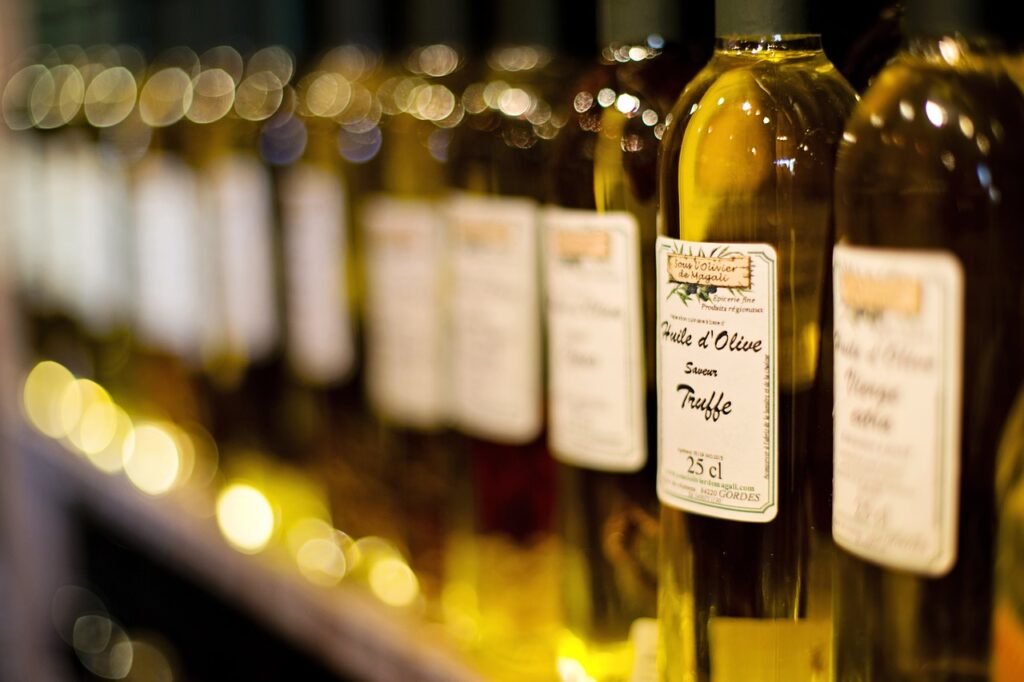 Bottiglie di olio d'oliva