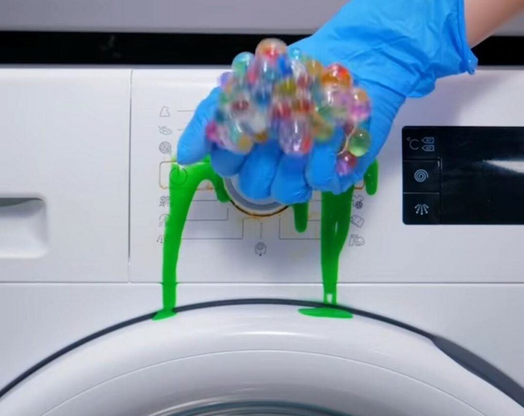 Pulire il pannello della lavatrice