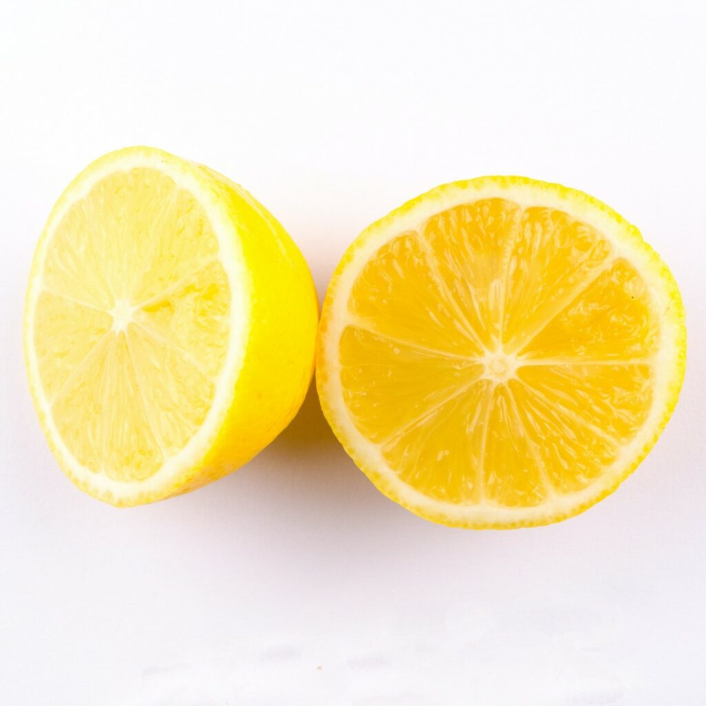 Pulire utilizzando limone e bicarbonato