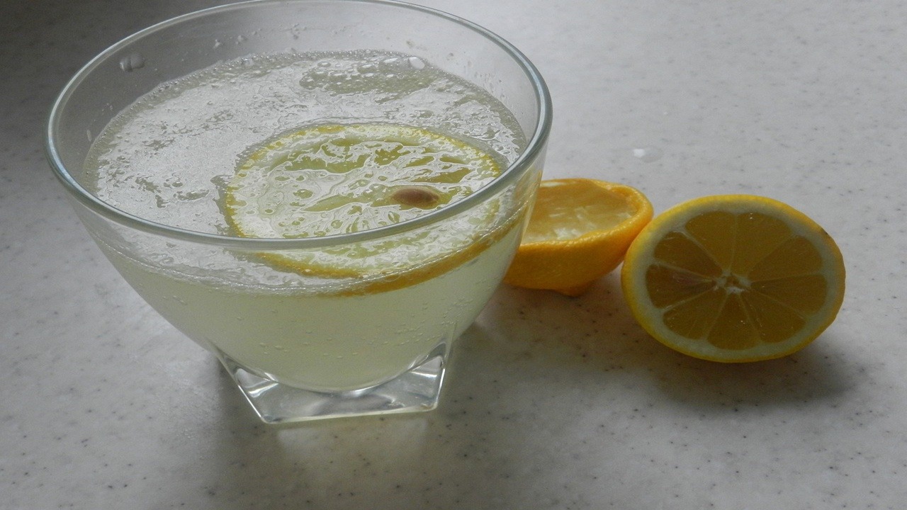 bicchiere di miscela di limoni 