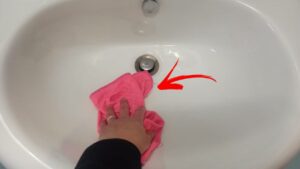 Come svolgere la pulizia ecologica del lavandino del bagno: lo rimetterai a nuovo!