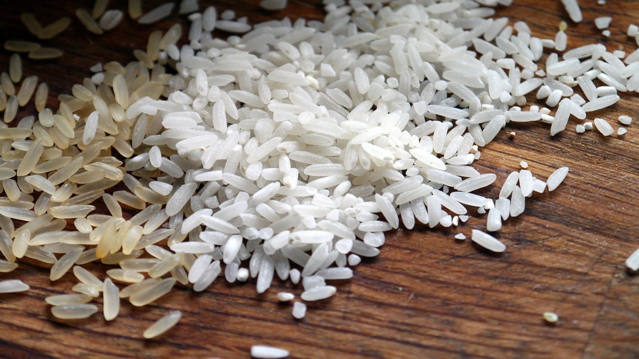riso bianco crudo 