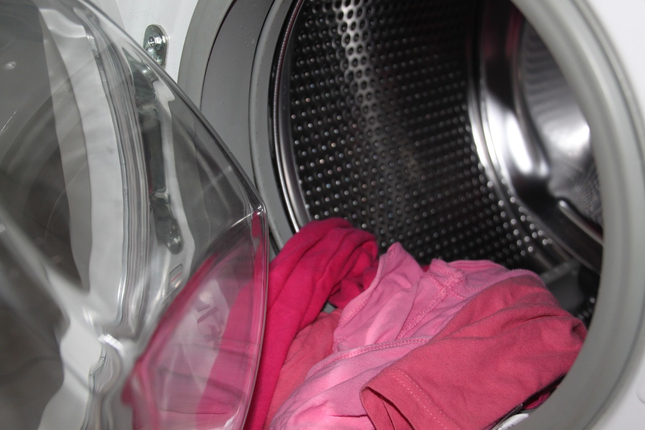 Panni nel cestello della lavatrice