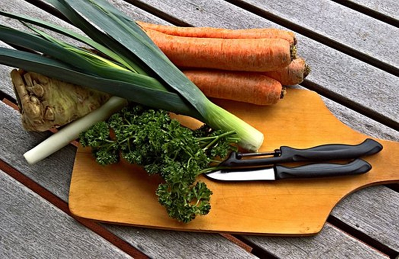 tagliere con verdure