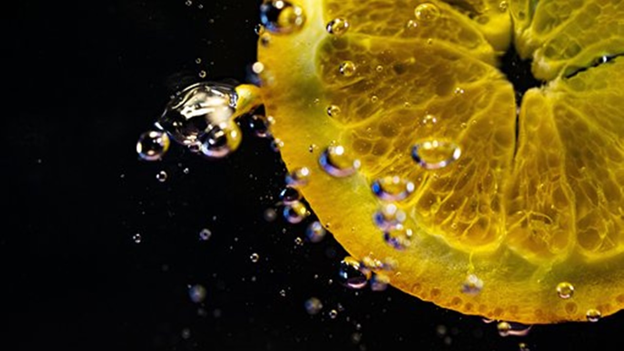 limone in acqua
