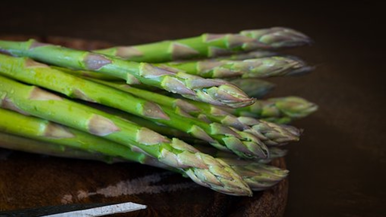 mazzo di asparagi