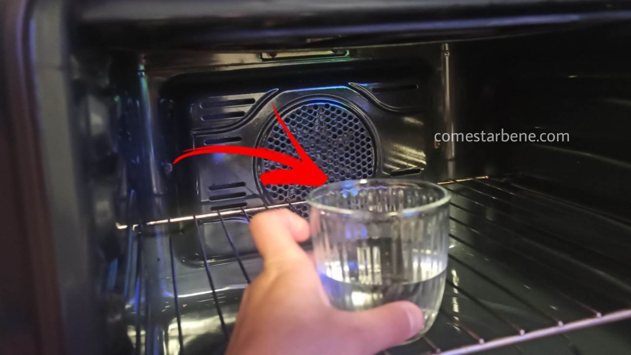 Bicchiere d'acqua nel forno