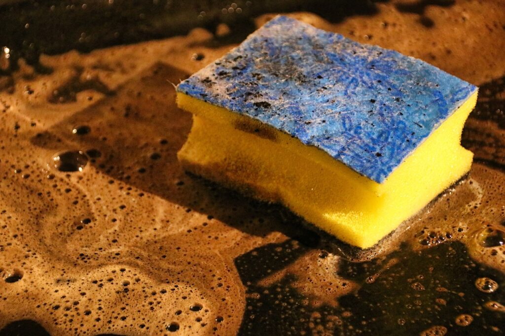 Olio bruciato nel forno? Sbarazzatene con questa formidabile miscela ...