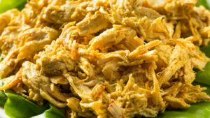 Mai sentito parlare del Coronation chicken? Era il piatto preferito della Regina Elisabetta. È buonissimo e si prepara così