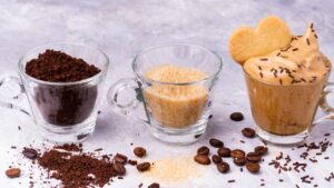 Avete mai assaggiato lo spumone? È buono come la crema caffè, ma ha 0 calorie. La ricetta è facilissima!