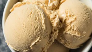 Come fare il gelato al caffè senza gelatiera, così farai tutti felici