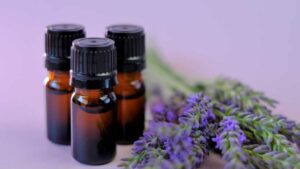 Olio di lavanda, forse non lo sai ma ti aiuterà a riposare