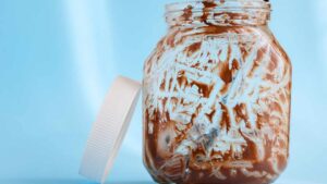 Sai perché i barattoli della Nutella hanno un tappo con doppio fondo?