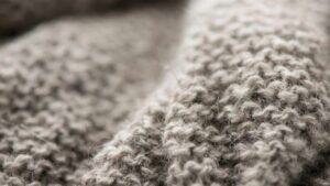 Maglione di lana infeltrito: il trucchetto segreto per recuperarlo