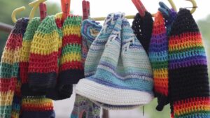 Sciarpe e cappelli infeltriti? Con questi rimedi tornano morbidi