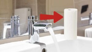 Con il trucco dello Scottex potrai dire addio al fastidioso calcare sul tuo lavandino