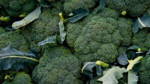 Non gettarli via, come utilizzare gambe e foglie dei broccoli