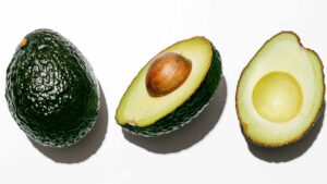 Seme di avocado, come usarlo per nutrire le tue piante