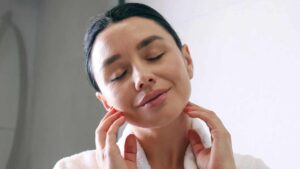 9 motivi per usate la niacinamide per una pelle splendente a tutte le età