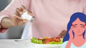 Come capire se mangi troppo sale? Fai attenzione a questi sintomi