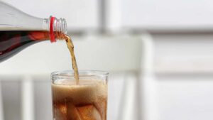 Sapevi che la Coca-Cola si può usare per eliminare la ruggine? Ecco in che modo