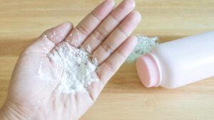 7 usi alternativi e sorprendenti del borotalco