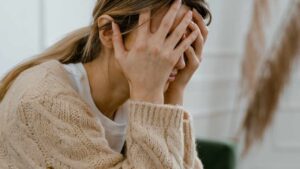 8 cose che indicano che lo stress ti sta influenzando più del dovuto