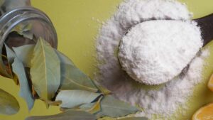Poche foglie di alloro o un po’ di bicarbonato, se solo avessi saputo prima che avrei risolto questo problema in cucina!
